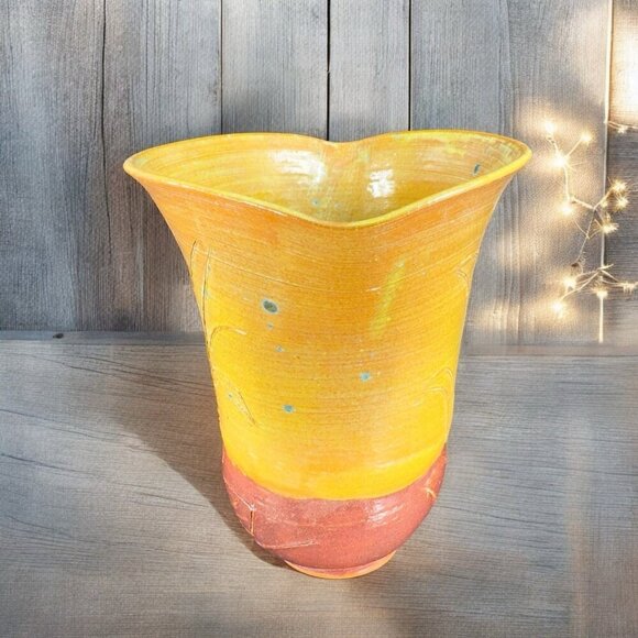 Vintage Oval Hand Made Studio Pottery Vase Etched RedWare Pottery Vessel Vase - Picture 2 of 16